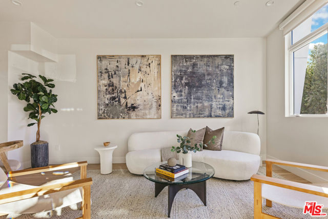MLS #25571969 image #1