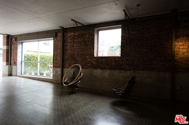 MLS #25572211 image #23