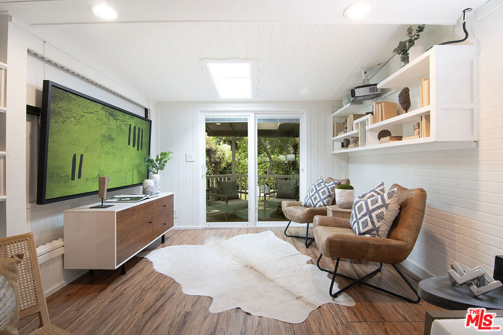 MLS #25572369 image #24