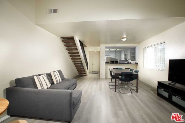 MLS #25572403 image #3