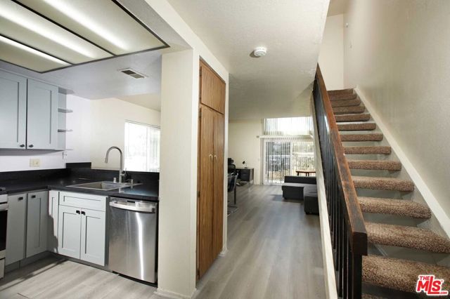 MLS #25572403 image #8