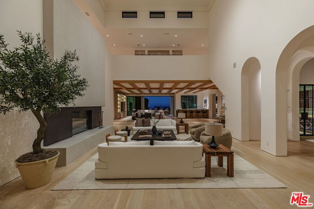 MLS #25572405 image #21