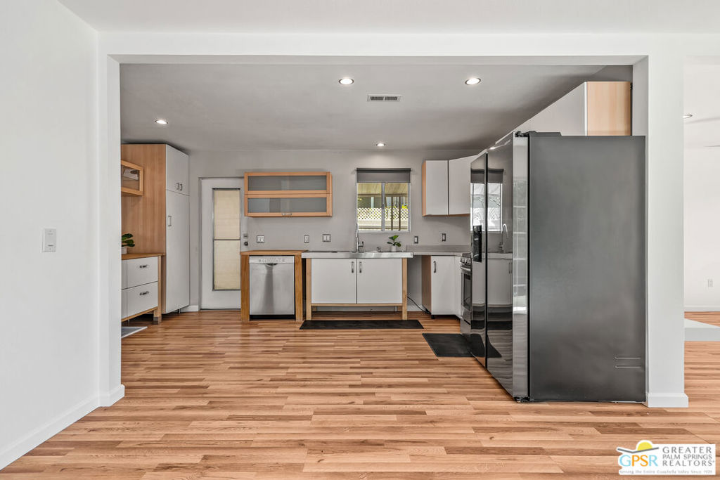 MLS #25572617PS image #17