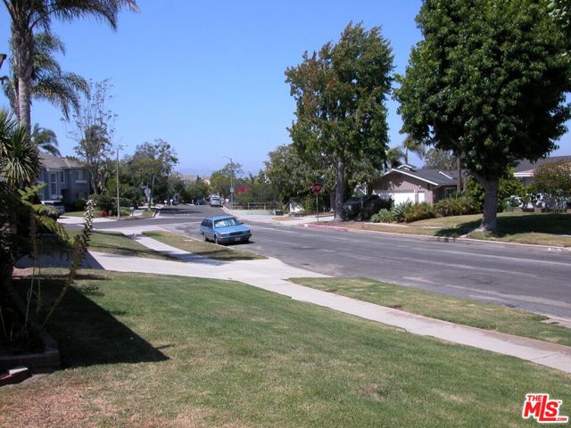 MLS #25572803 image #20