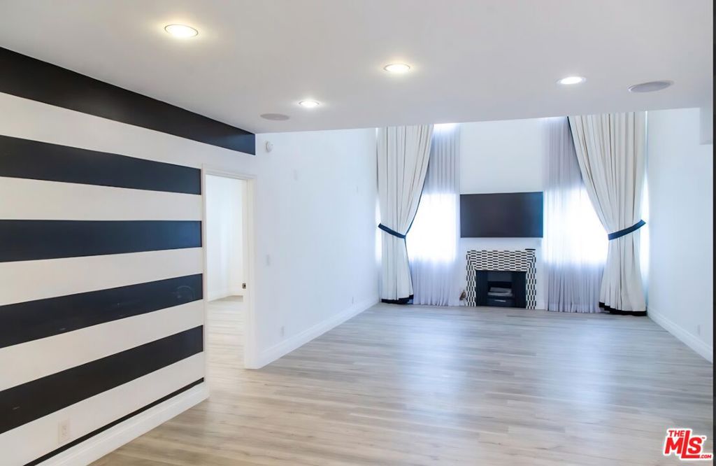 MLS #25572837 image #2