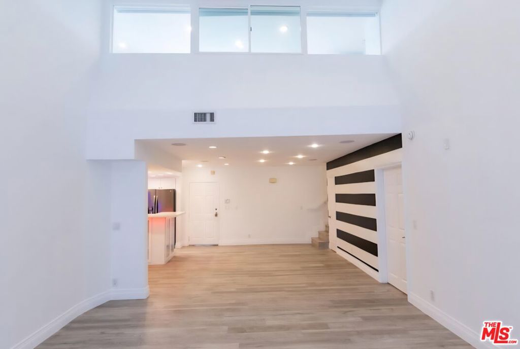 MLS #25572837 image #3