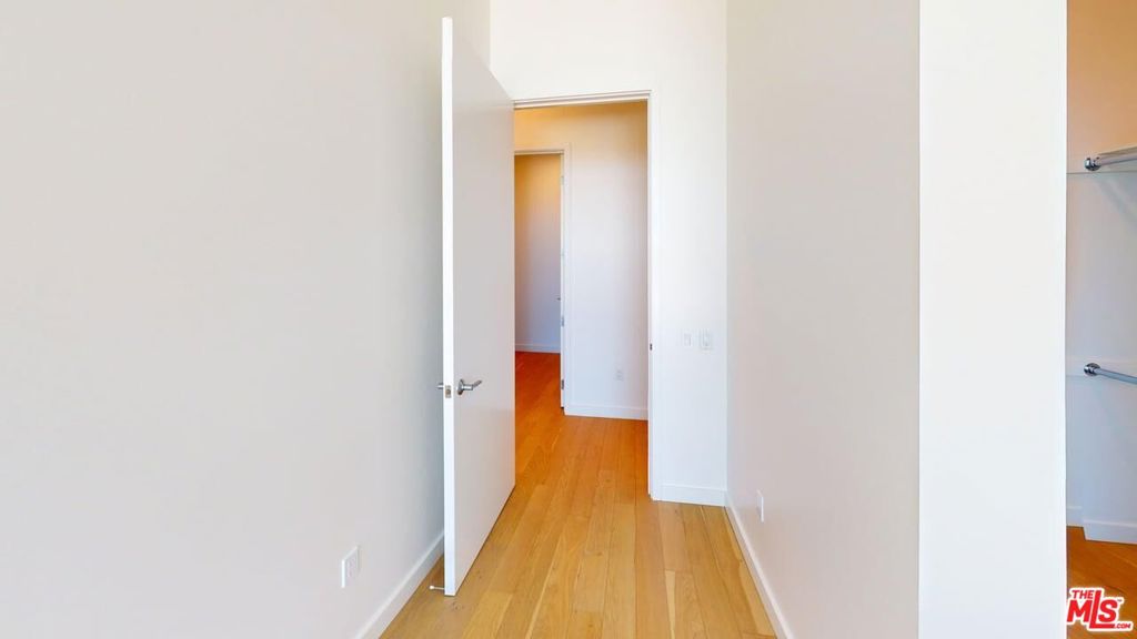 MLS #25572839 image #16