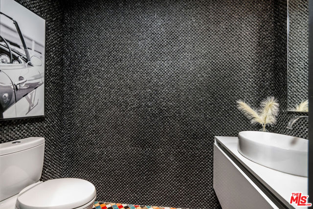 MLS #25573551 image #16