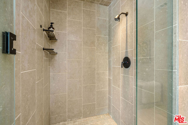 MLS #25573551 image #23