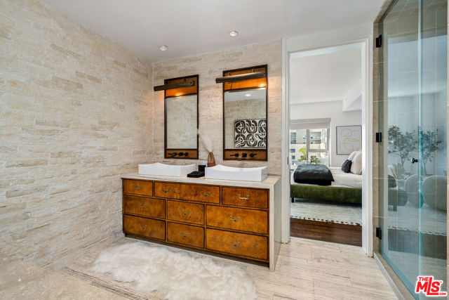 MLS #25573551 image #24