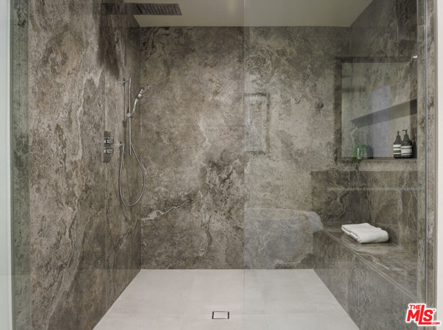 MLS #25573967 image #13