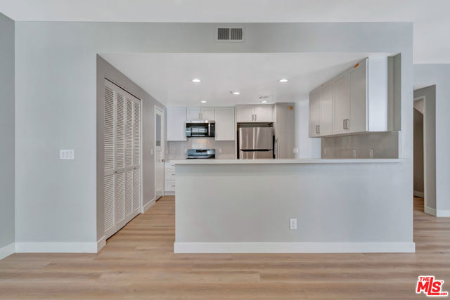 MLS #25575013 image #17