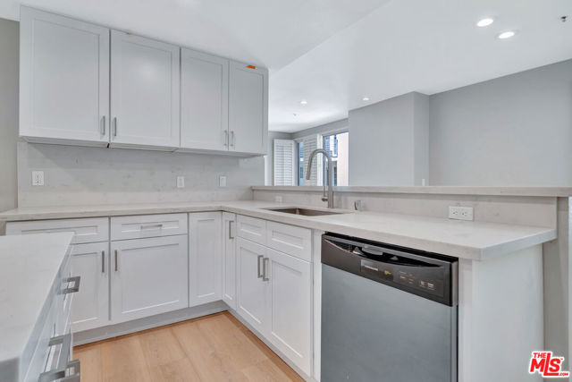 MLS #25575013 image #22