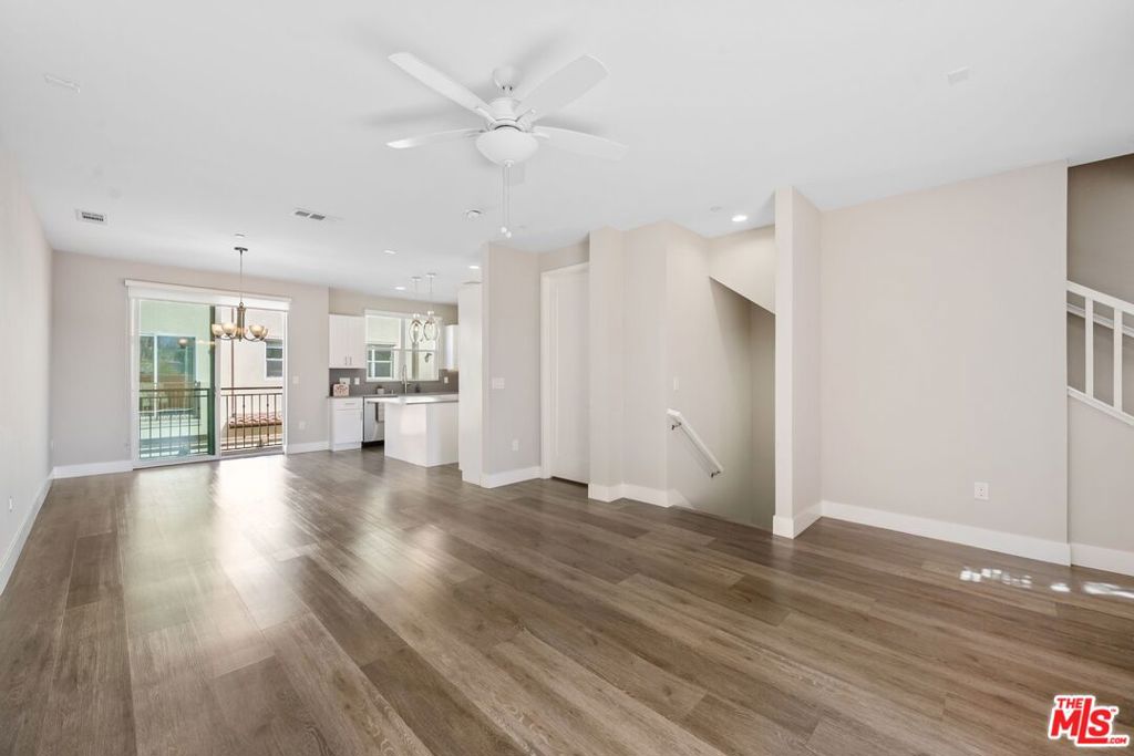 MLS #25575033 image #11