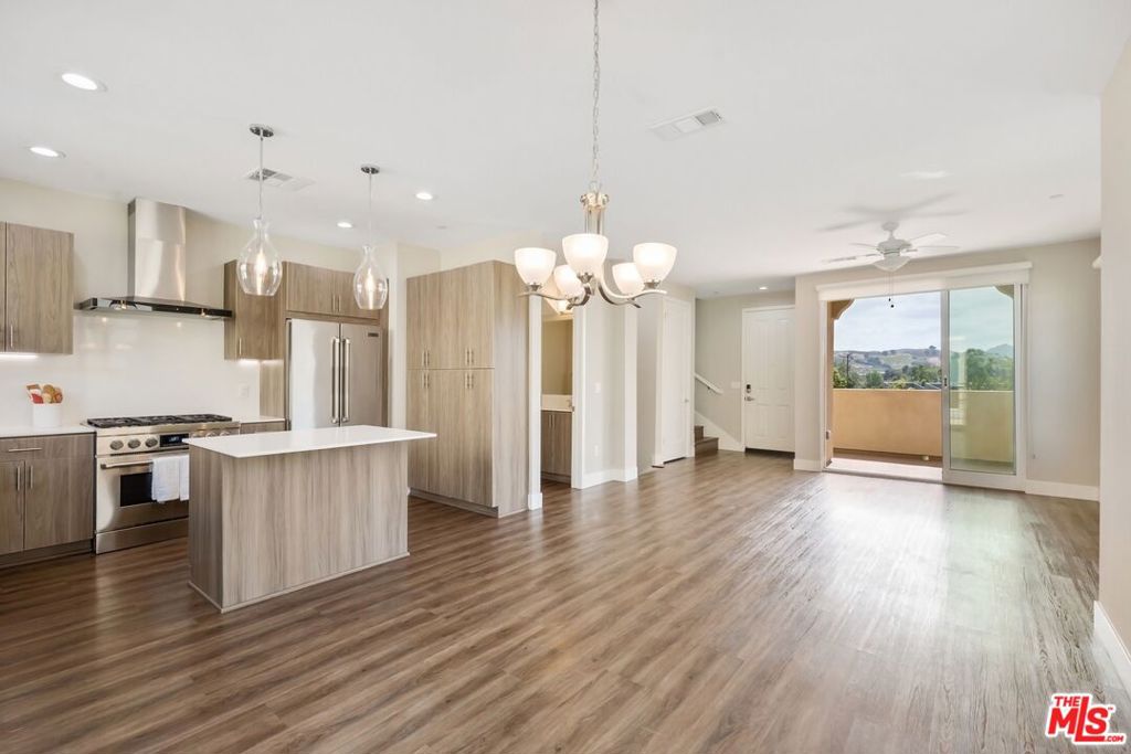 MLS #25575033 image #5