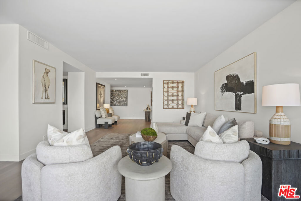 MLS #25575097 image #2