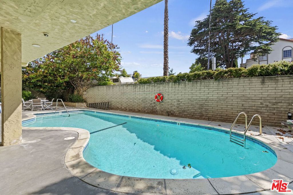 MLS #25575237 image #17