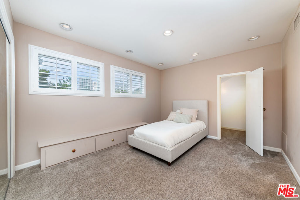 MLS #25575273 image #14