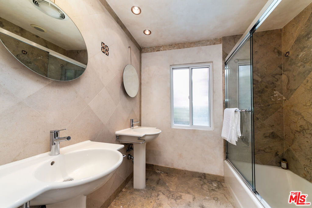 MLS #25575273 image #16