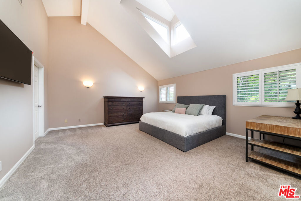 MLS #25575273 image #18