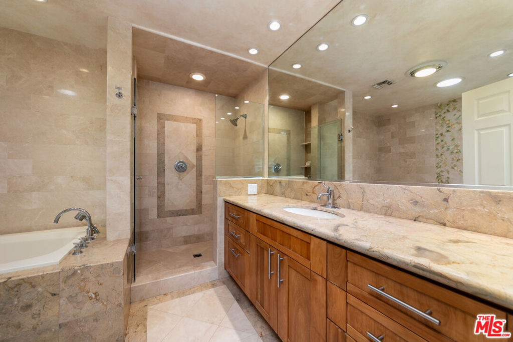 MLS #25575273 image #19