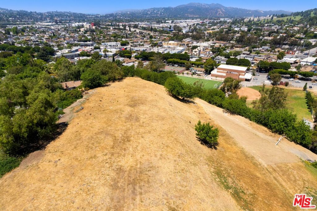 MLS #25575307 image #17