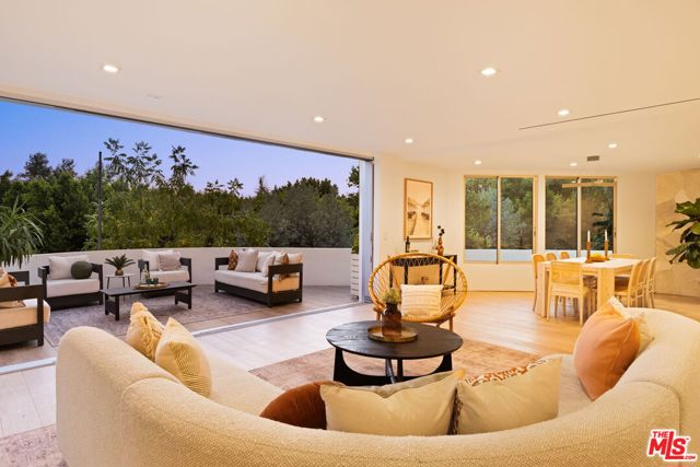 MLS #25575403 image #1