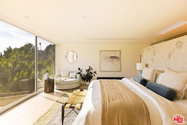 MLS #25575403 image #15