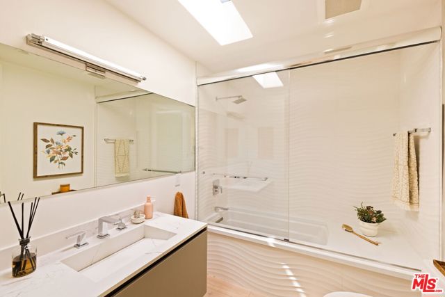 MLS #25575403 image #26