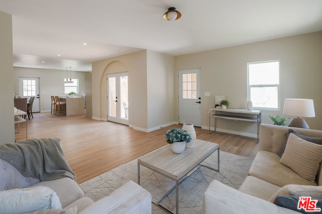 MLS #25575447 image #34