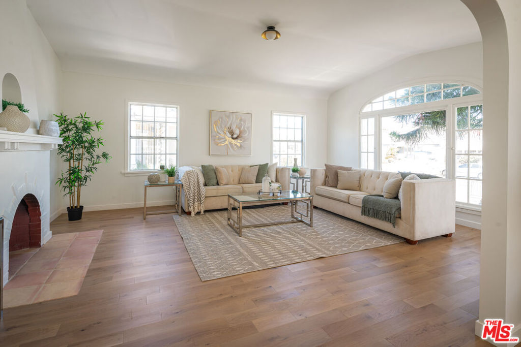 MLS #25575447 image #4