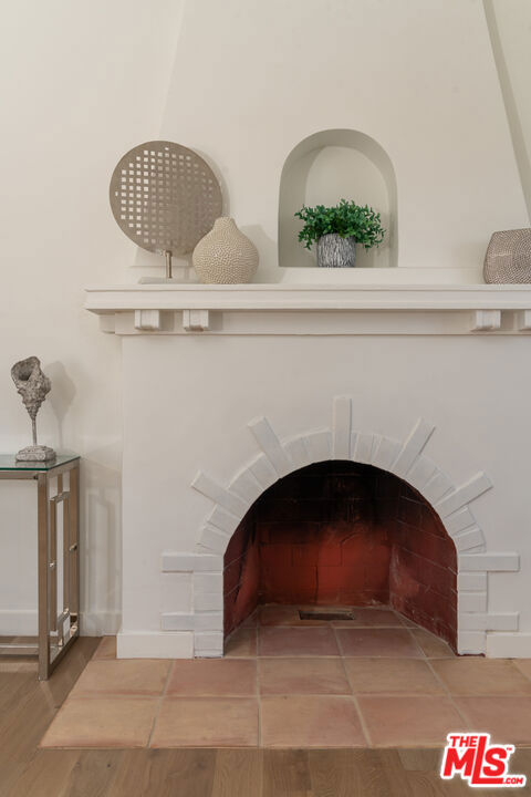 MLS #25575447 image #8