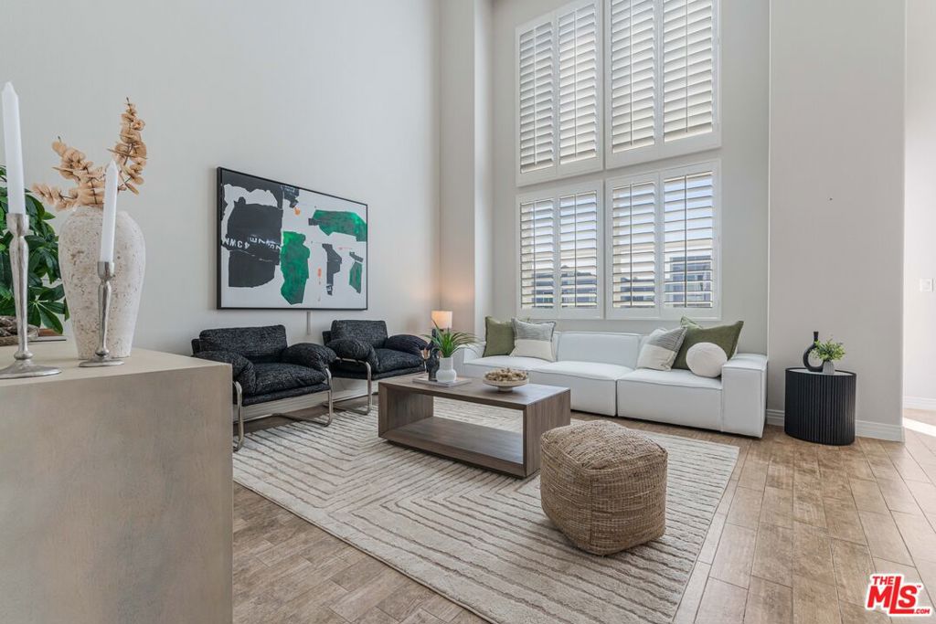 MLS #25575551 image #0