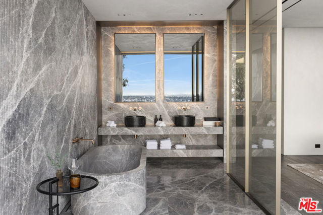 MLS #25575637 image #24