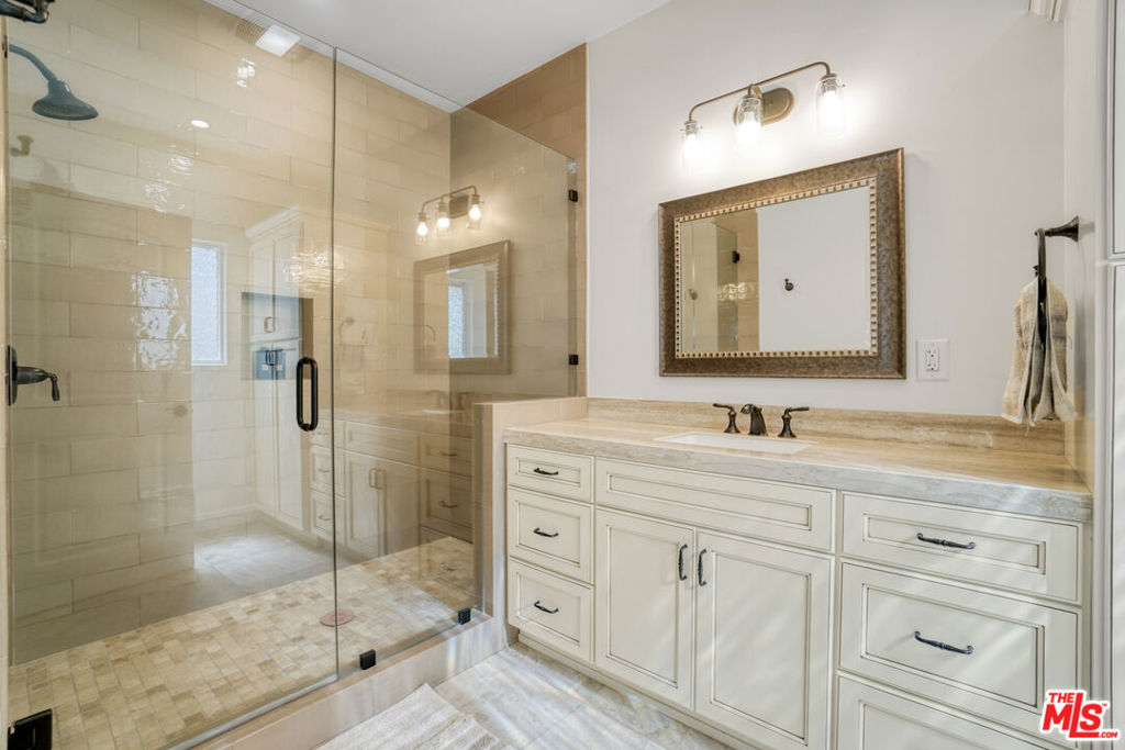 MLS #25575775 image #13