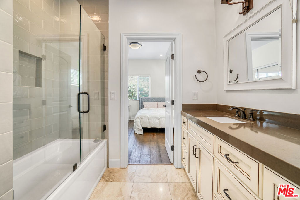 MLS #25575775 image #23