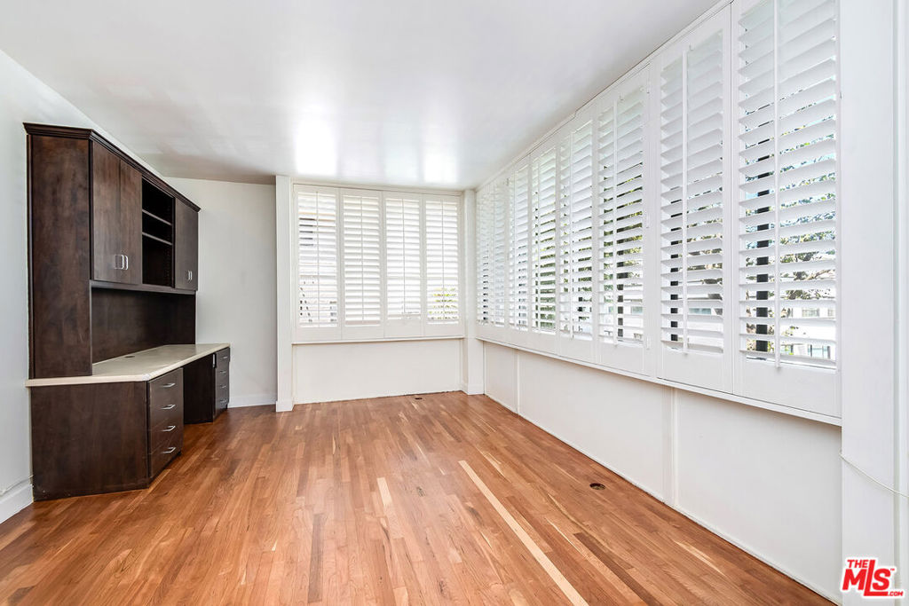 MLS #25575885 image #15