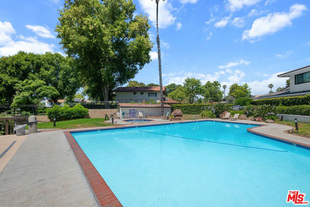 MLS #25575971 image #14