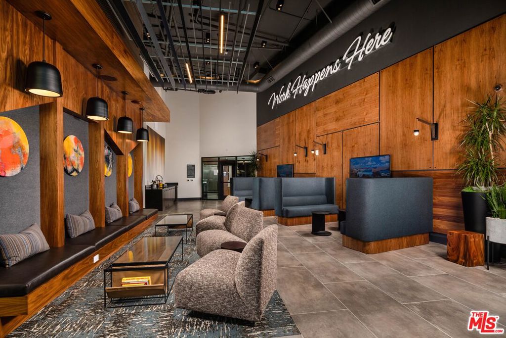 MLS #25576003 image #16