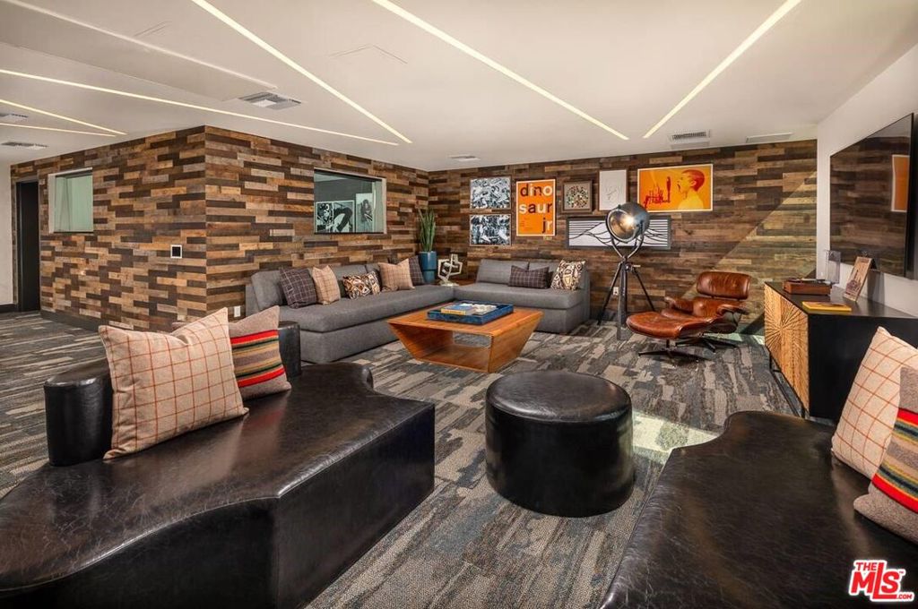 MLS #25576003 image #28