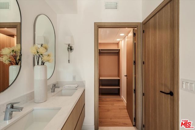 MLS #25576127 image #16