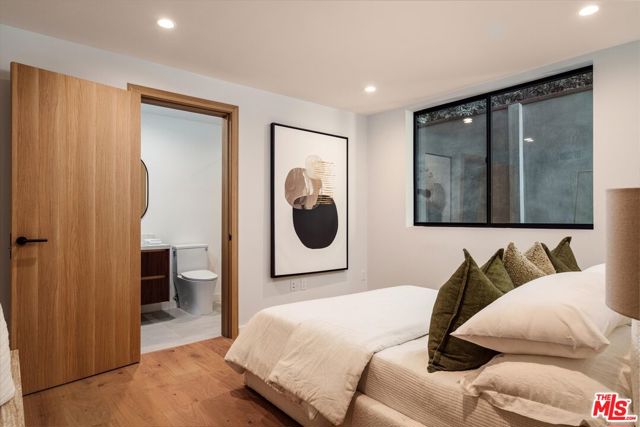 MLS #25576127 image #19