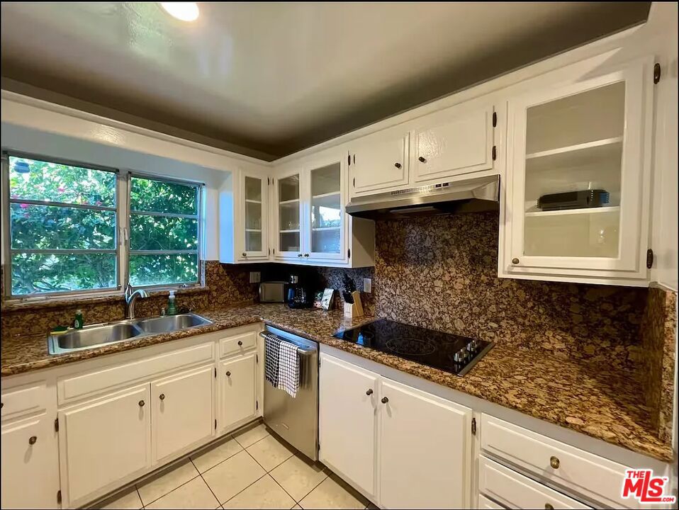 MLS #25576239 image #17