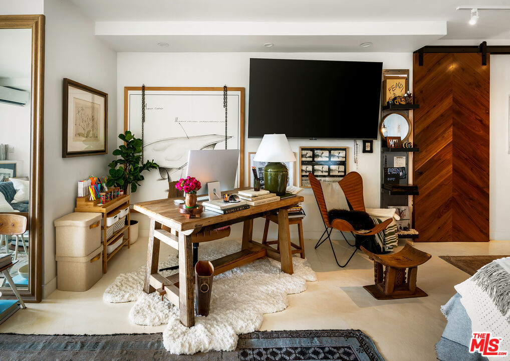 MLS #25576935 image #4