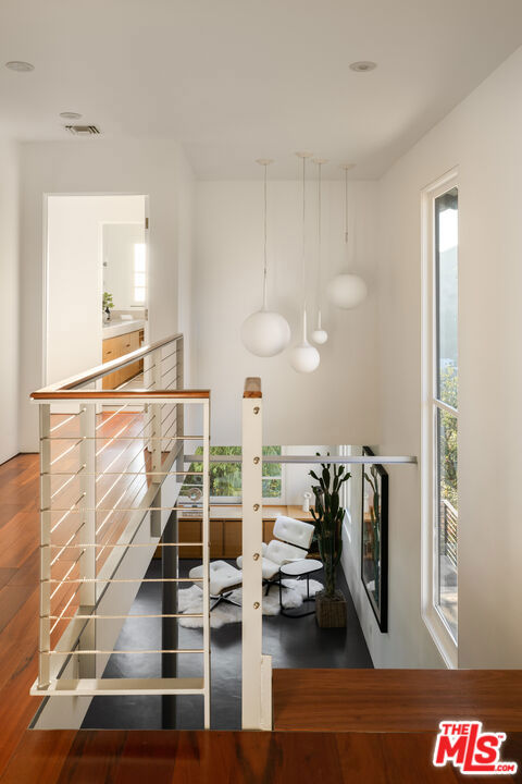 MLS #25577397 img 27