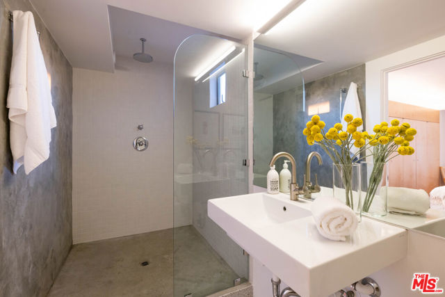 MLS #25577397 img 50