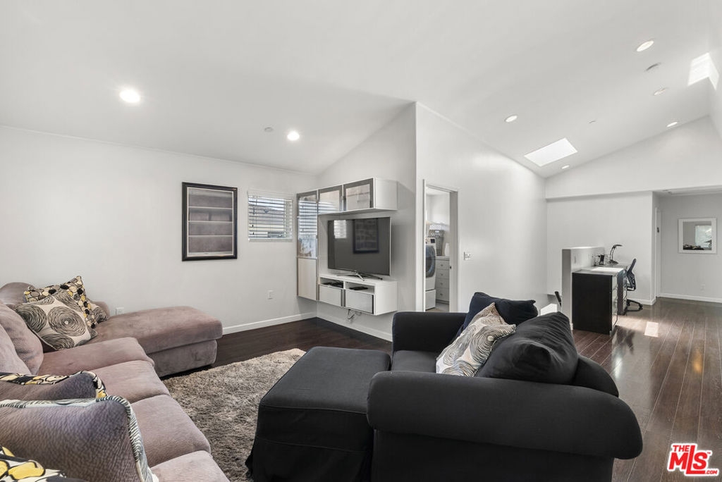 MLS #25577687 image #18