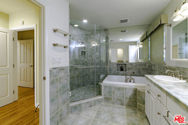 MLS #25577717 image #21