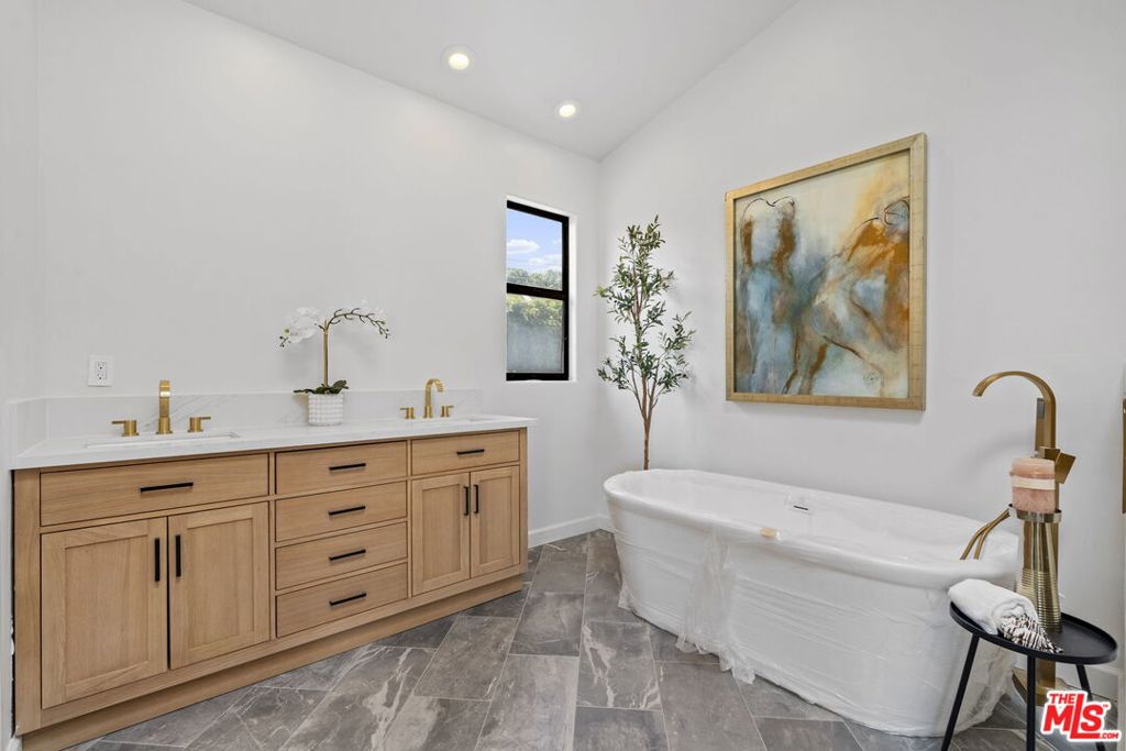 MLS #25577889 image #40