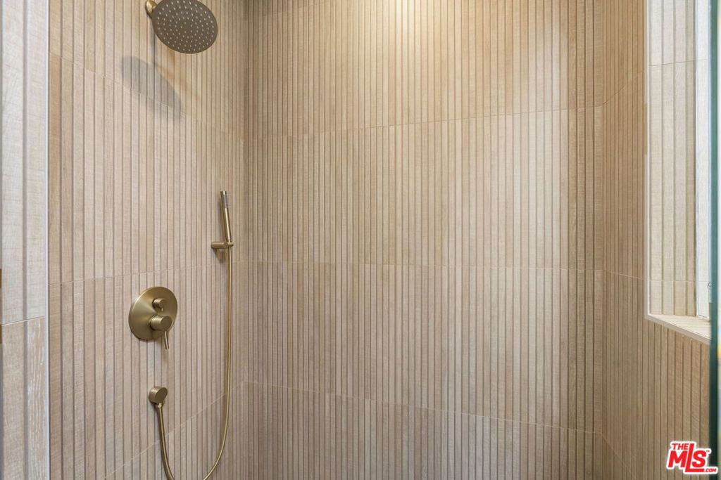 MLS #25577889 image #43